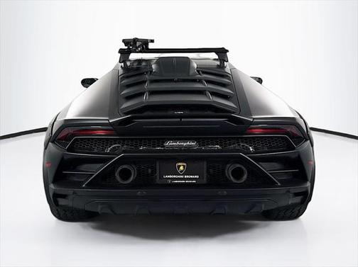 2024 Lamborghini Huracan Sterrato Base