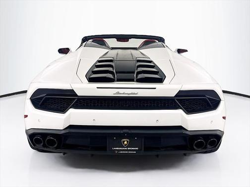 2019 Lamborghini Huracan LP580-2S