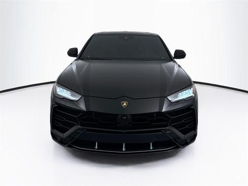 2021 Lamborghini Urus Base