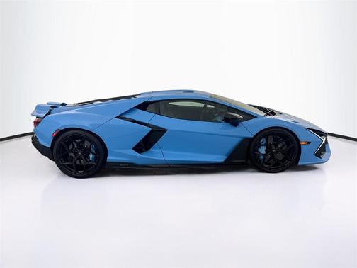 2024 Lamborghini Revuelto Base