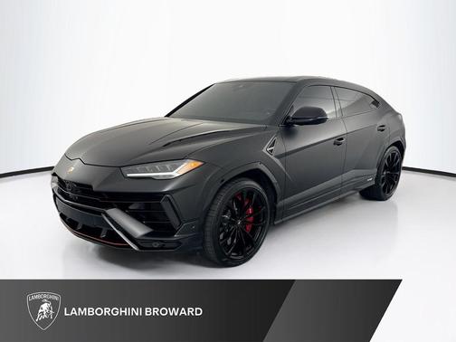 Nero Noctis Metallic 2023 Lamborghini Urus S