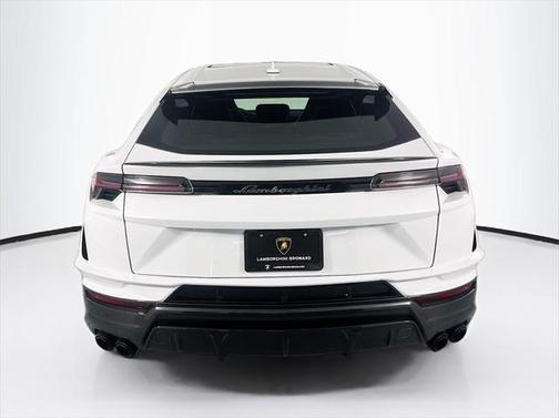 2024 Lamborghini Urus Performante