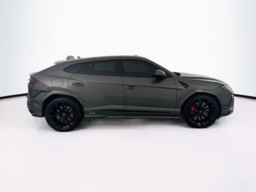 Grey 2024 Lamborghini Urus S