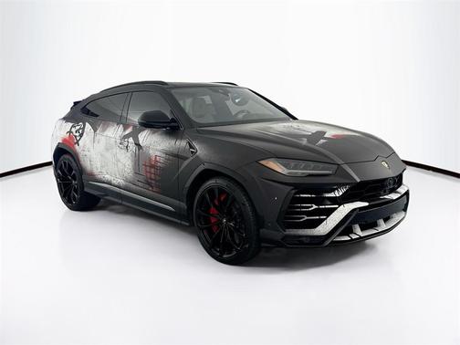 2020 Lamborghini Urus Base