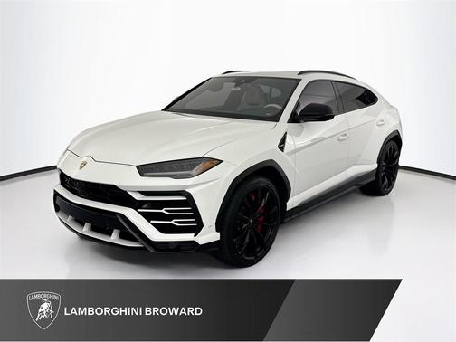 2020 Lamborghini Urus Base