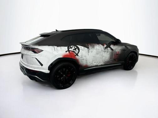 2020 Lamborghini Urus Base