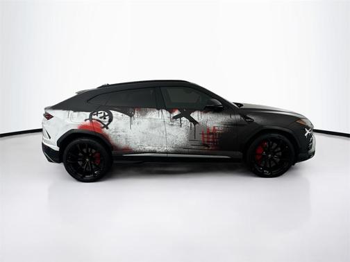 2020 Lamborghini Urus Base