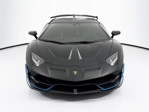 2020 Lamborghini Aventador SVJ Base