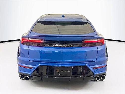 2025 Lamborghini Urus SE