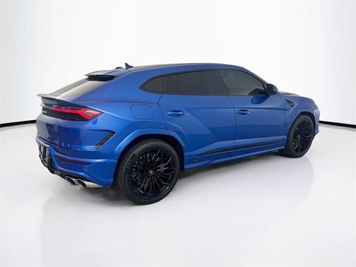 2025 Lamborghini Urus SE