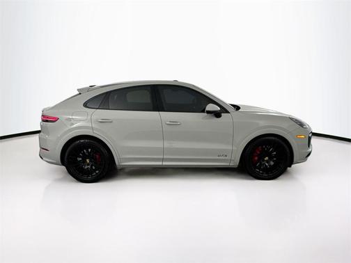 2021 Porsche Cayenne GTS
