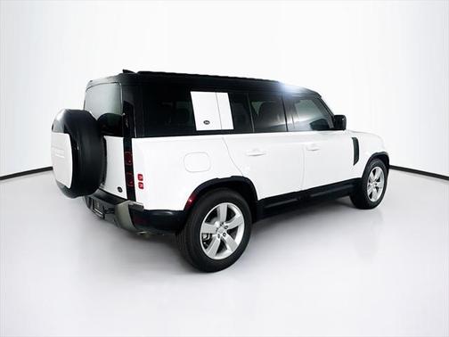 2023 Land Rover Defender 110 X-Dynamic SE
