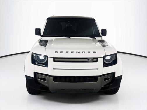 2023 Land Rover Defender 110 X-Dynamic SE