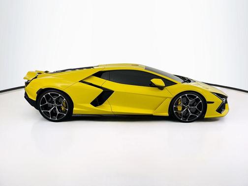 2026 Lamborghini Revuelto Base