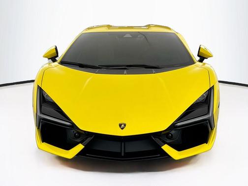 2026 Lamborghini Revuelto Base