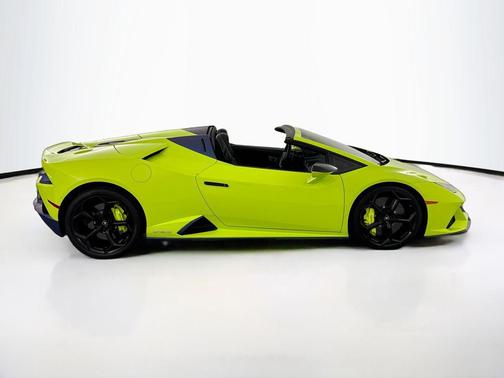 2020 Lamborghini Huracan EVO Base