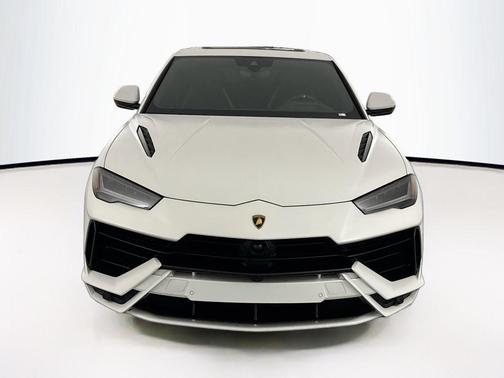 2023 Lamborghini Urus S