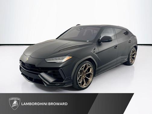 Black 2023 Lamborghini Urus Performante