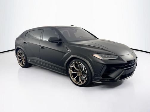 Black 2023 Lamborghini Urus Performante