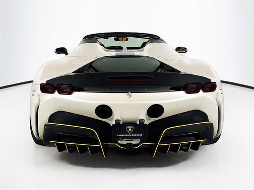 2022 Ferrari SF90 Spider Base