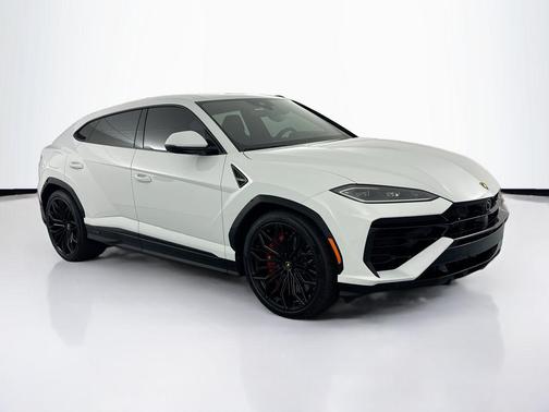 2025 Lamborghini Urus SE