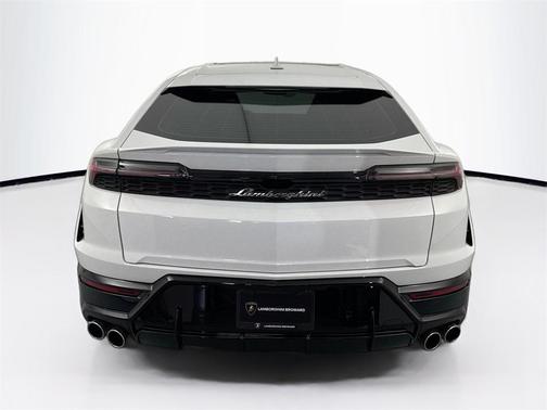 2025 Lamborghini Urus SE