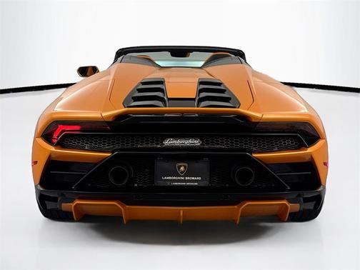 2020 Lamborghini Huracan EVO Base
