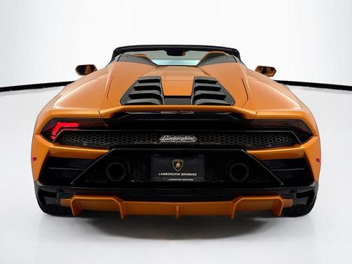 2020 Lamborghini Huracan EVO Base