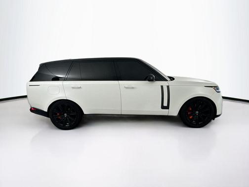 Fuji White 2023 Land Rover Range Rover P530 SE