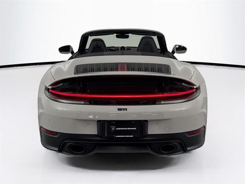 2025 Porsche 911 Carrera