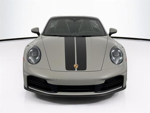 2025 Porsche 911 Carrera