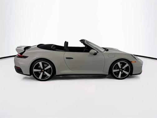 2025 Porsche 911 Carrera