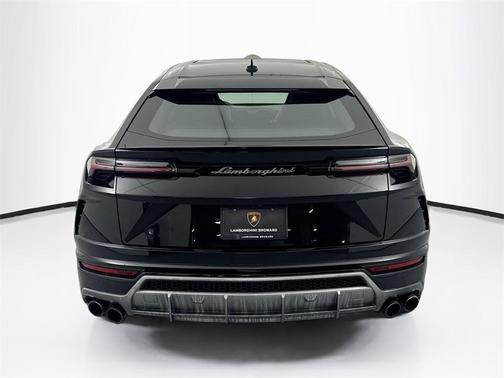 2021 Lamborghini Urus Graphite Capsule