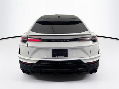 2024 Lamborghini Urus S