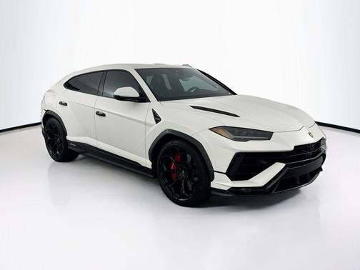 White 2024 Lamborghini Urus Performante