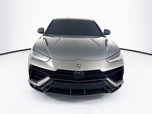 2024 Lamborghini Urus Performante
