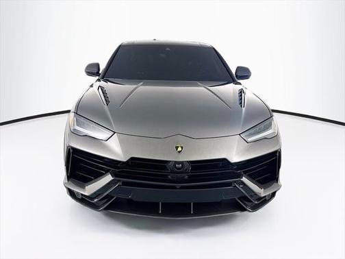 2024 Lamborghini Urus Performante