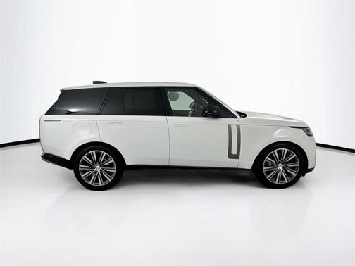 2023 Land Rover Range Rover P400 SE