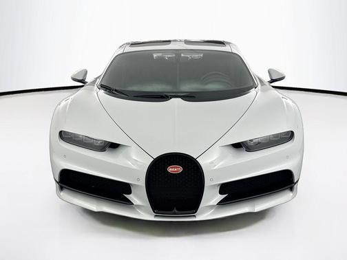 White 2019 Bugatti Chiron Supersport