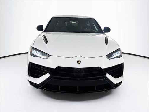 2024 Lamborghini Urus S