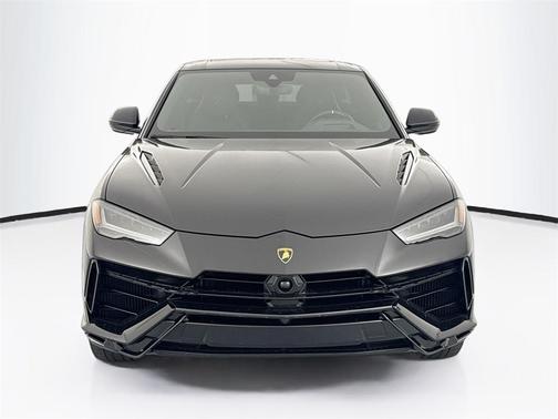 2023 Lamborghini Urus S