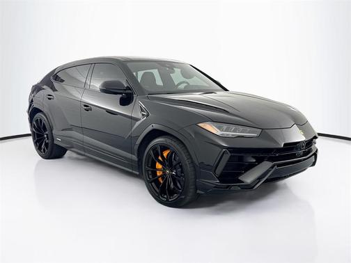 2023 Lamborghini Urus S