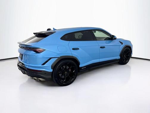 Blue 2023 Lamborghini Urus Performante