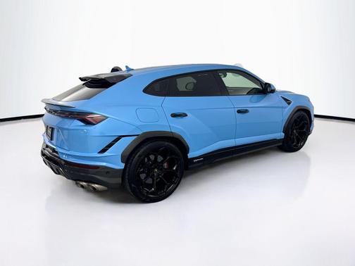 Blue 2023 Lamborghini Urus Performante