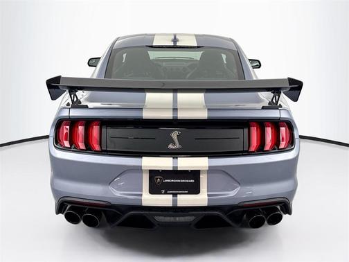2022 Ford Shelby GT500 Base