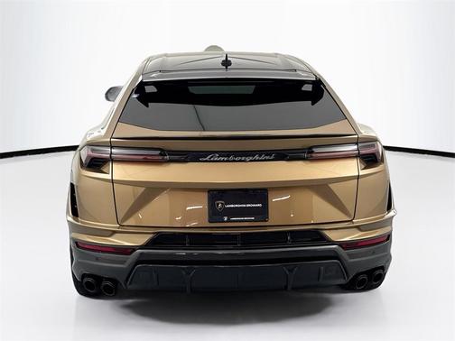 2024 Lamborghini Urus Performante