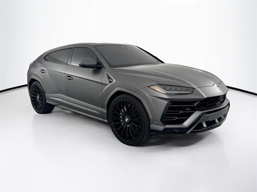 2020 Lamborghini Urus Base