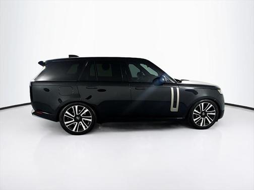 2023 Land Rover Range Rover P530 SE