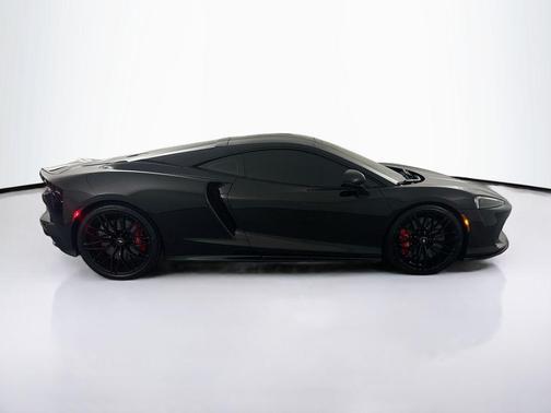 2023 McLaren GT Base