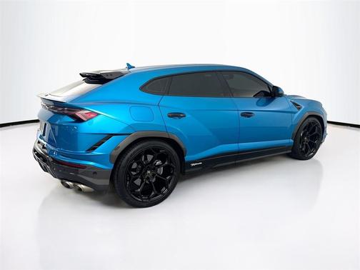 2024 Lamborghini Urus Performante